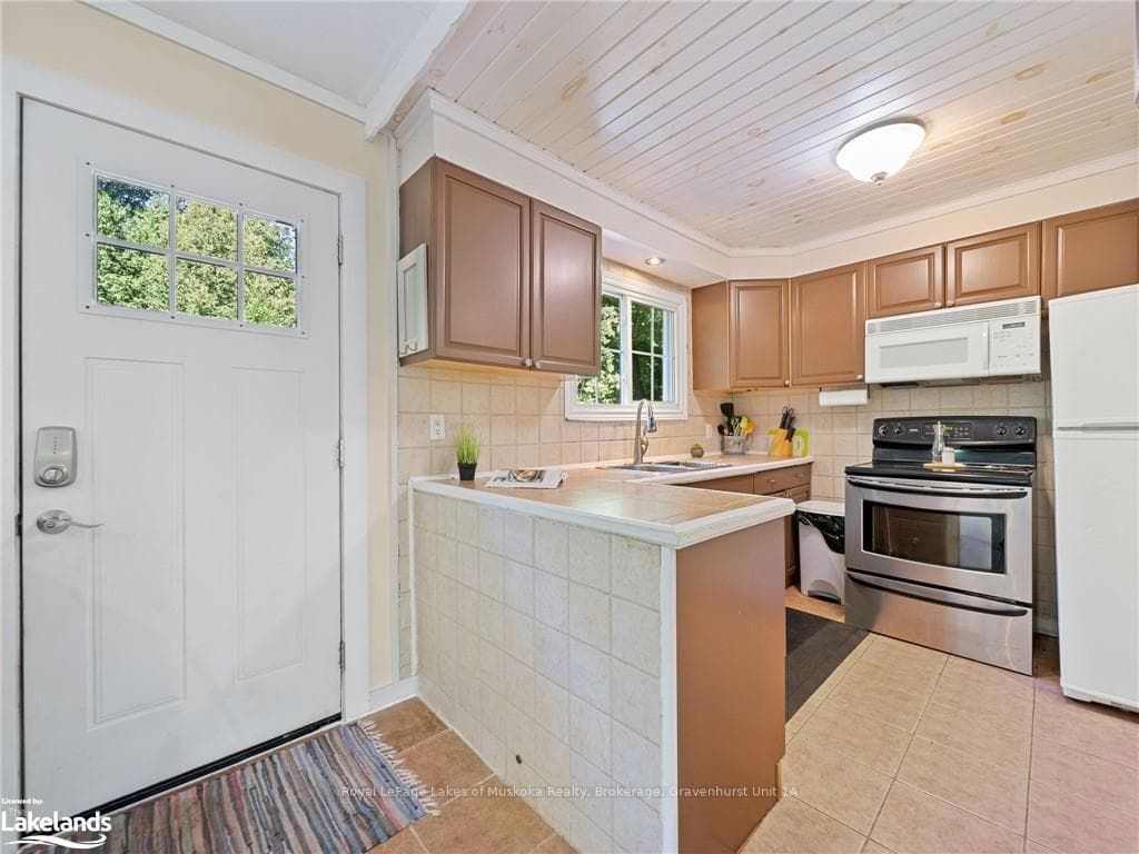 7339 DAVY Drive photo 15