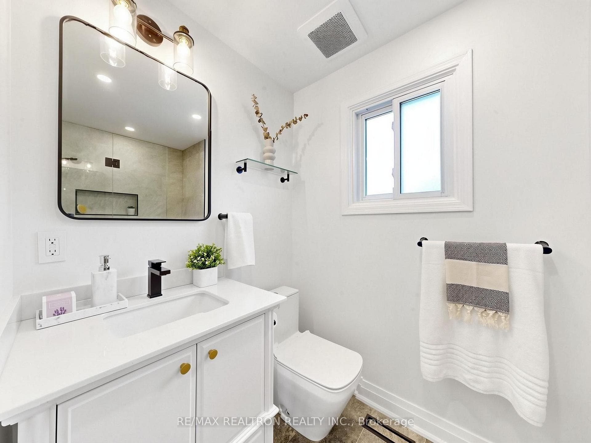 93 Stiver Drive photo 33