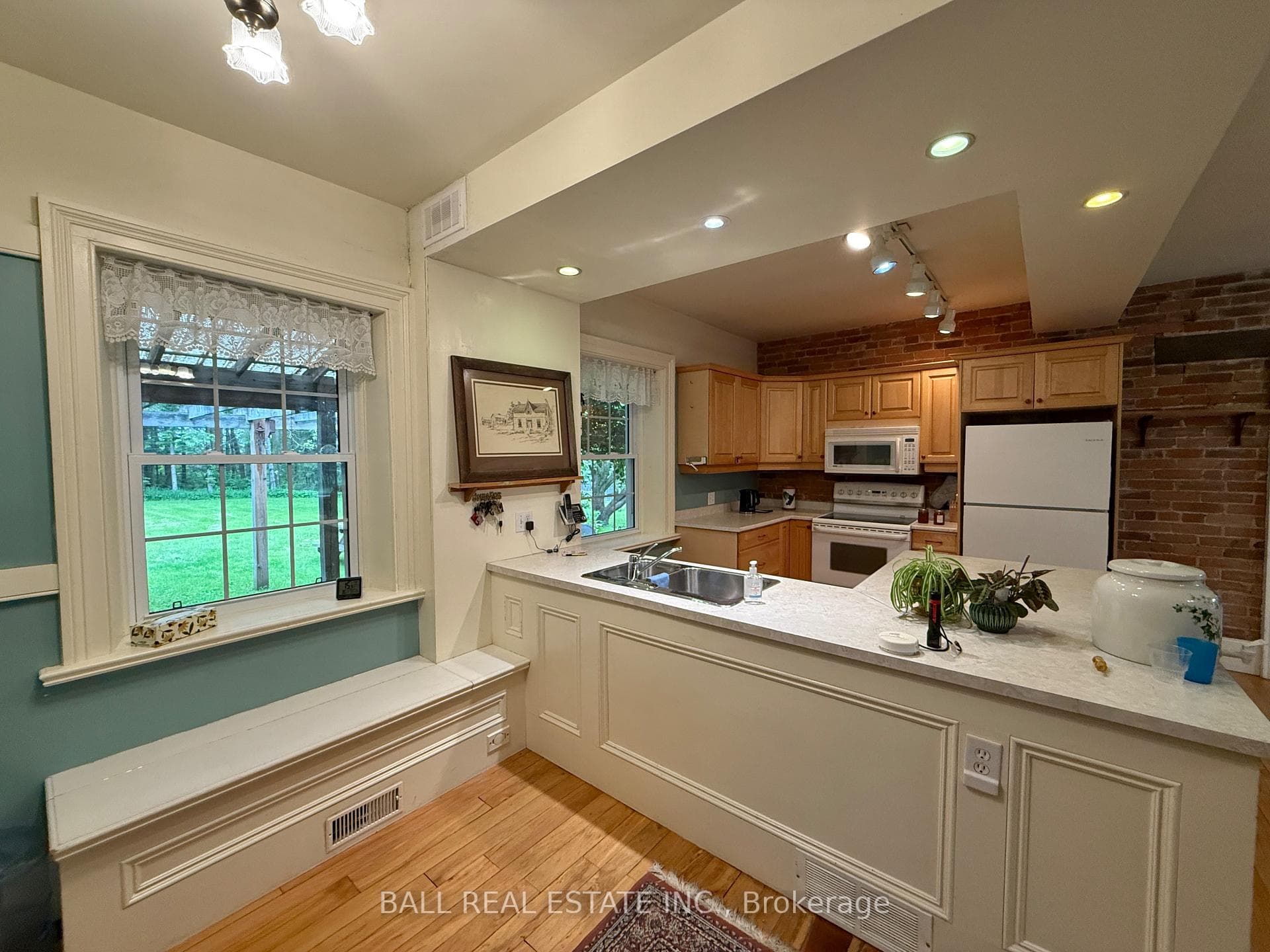 94 West Street photo 23