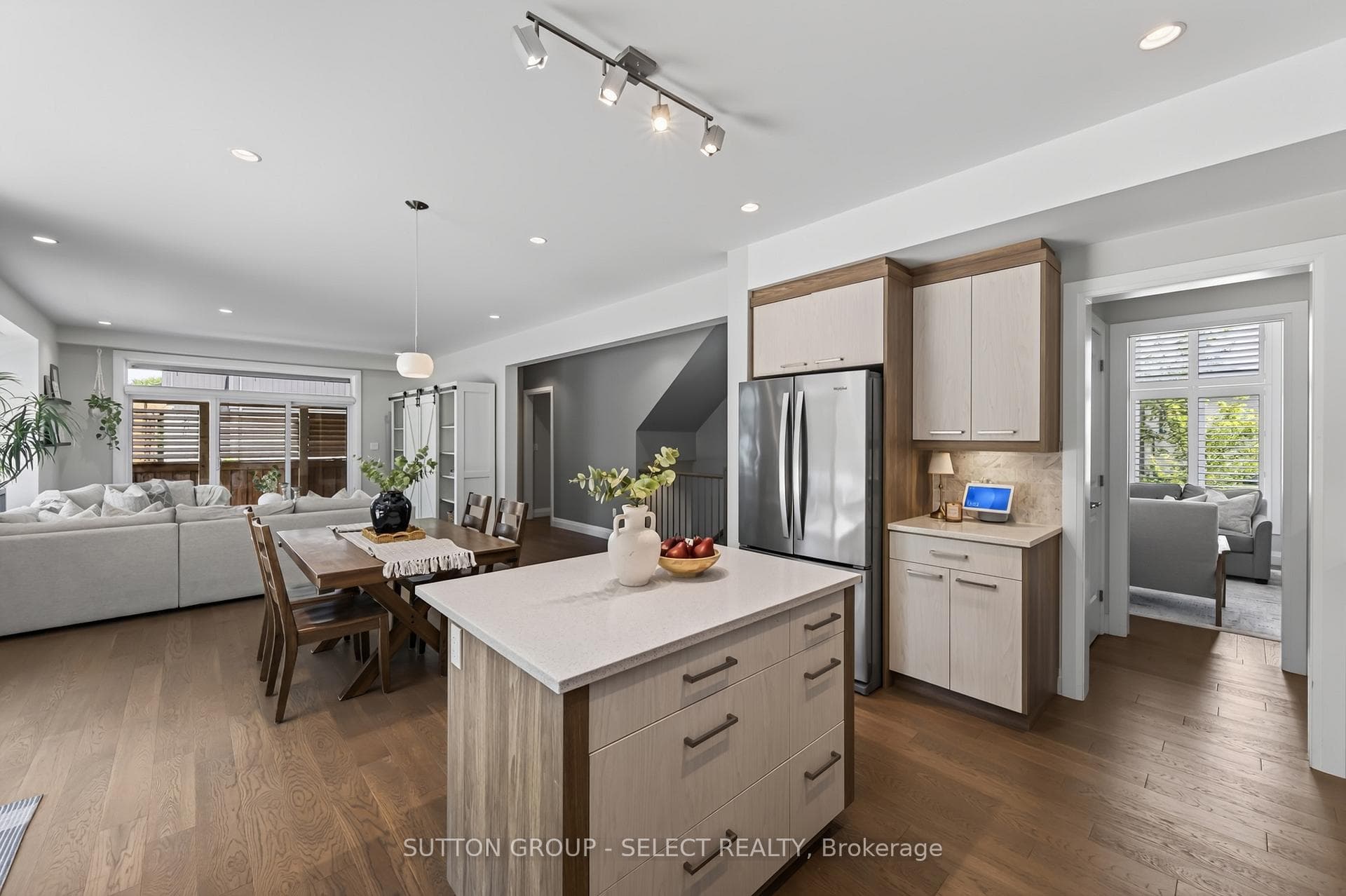 216 Martin Drive photo 15