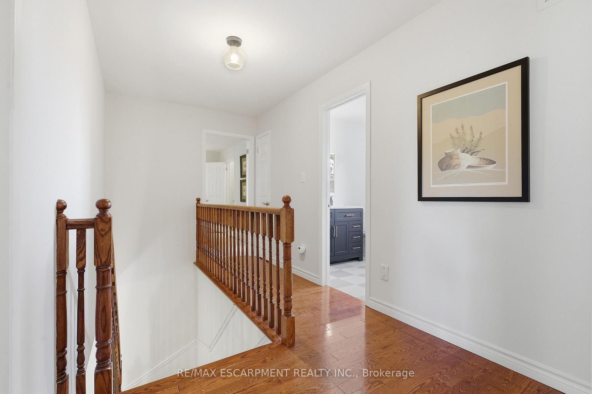 463 Gowland Crescent photo 19