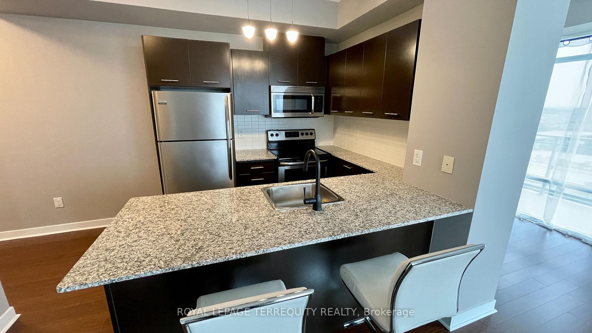 360 Square One Drive Unit 1511 photo 6