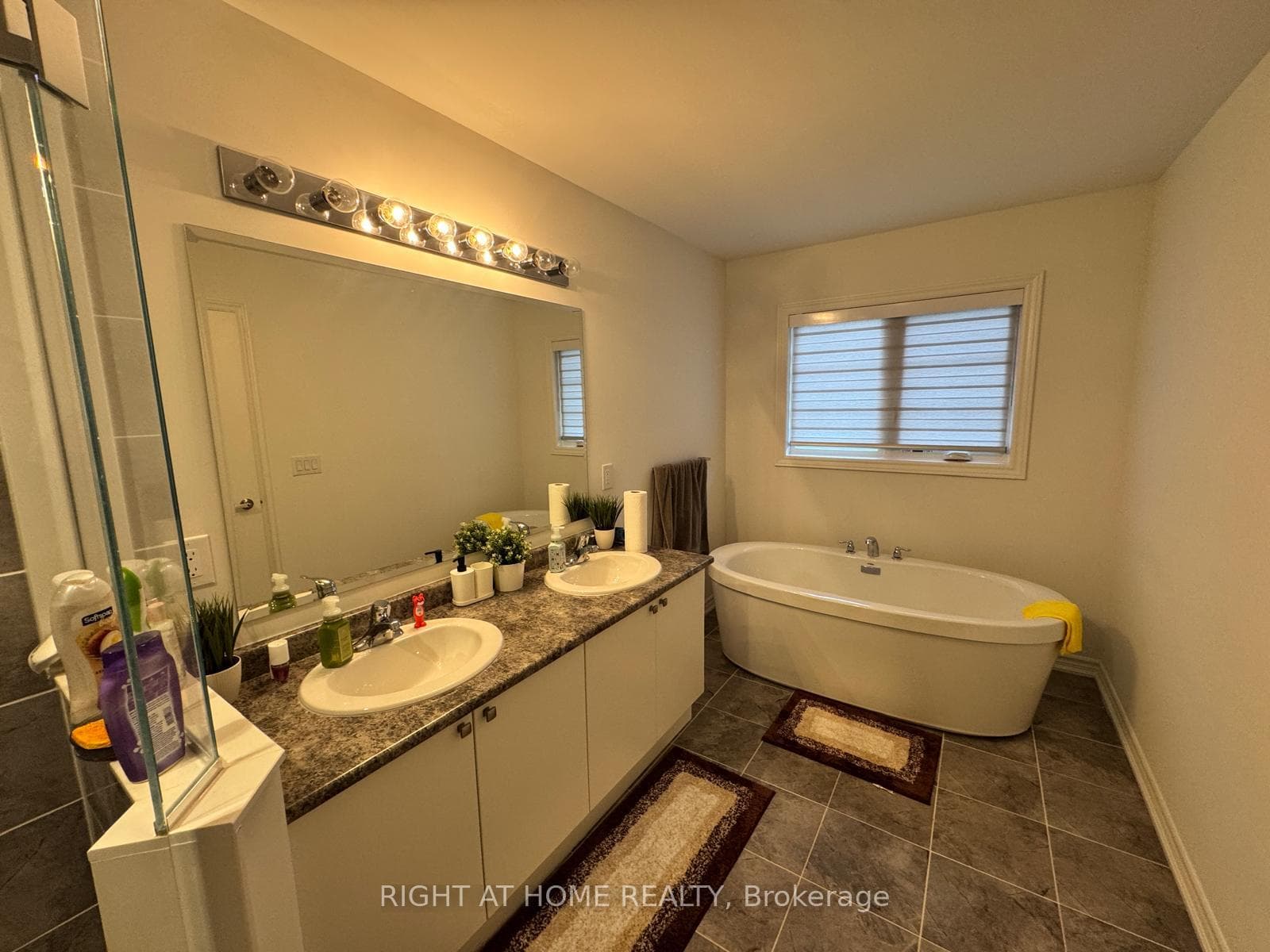 Ensuite Washroom