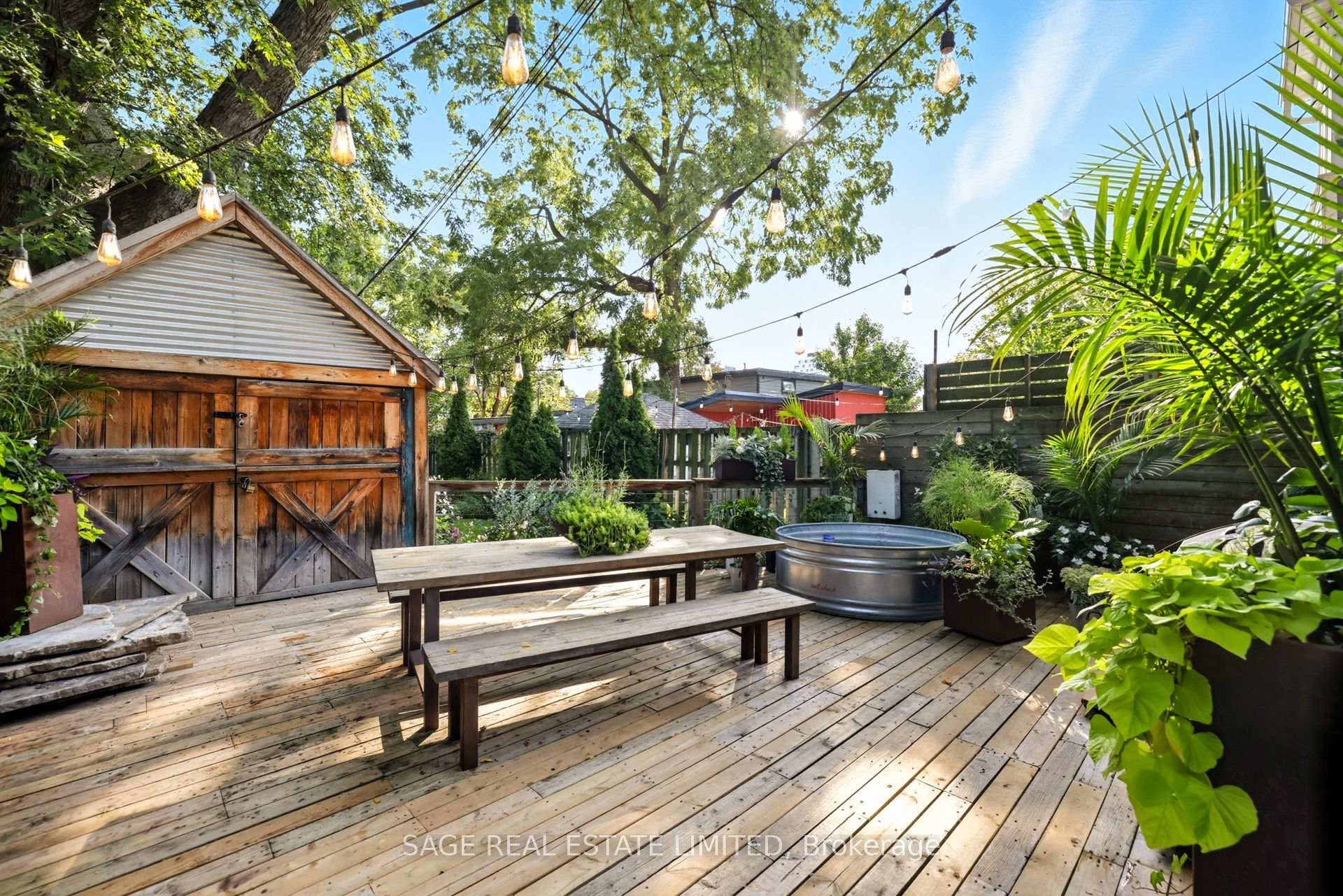 119 Woodfield Road photo 34