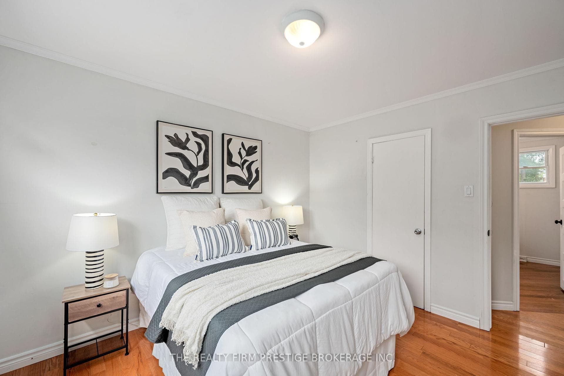 6806 James Street photo 14