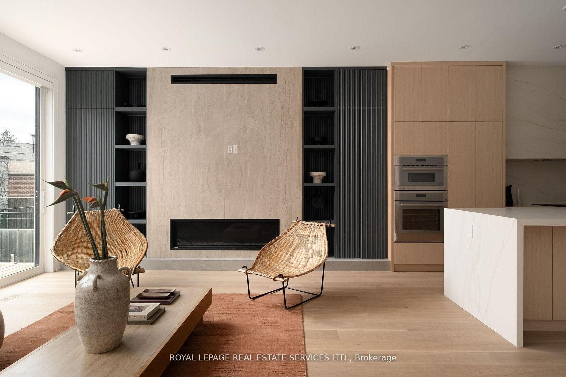 237 Bedford Park Avenue photo 2