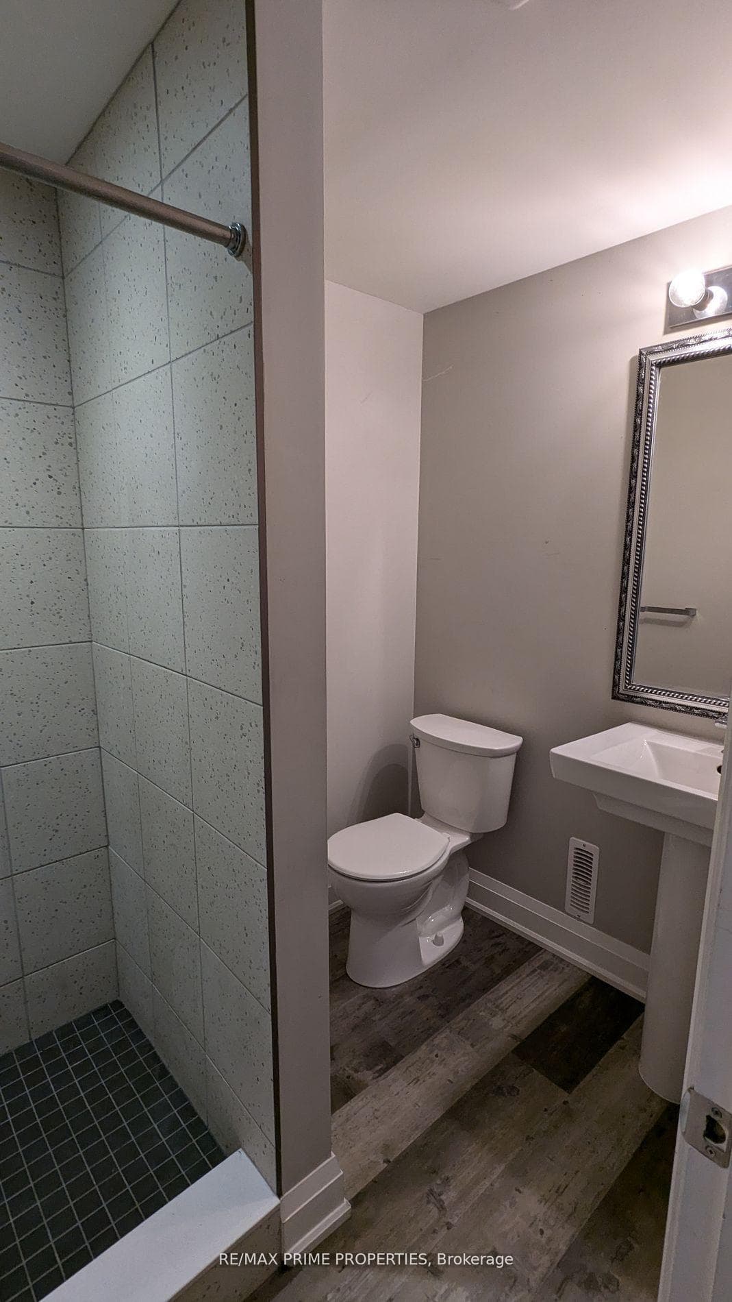 88C Clapperton Street photo 20