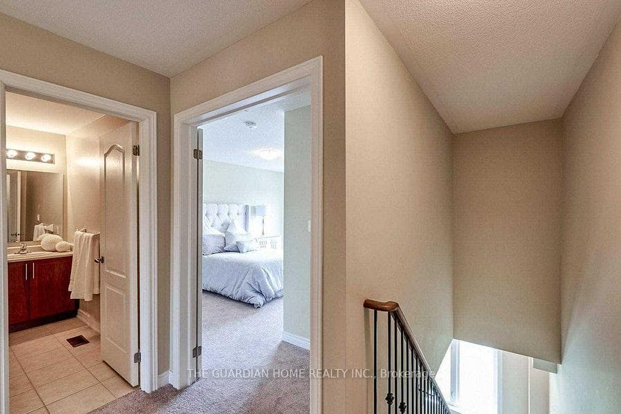 28 Waterstone Way photo 9
