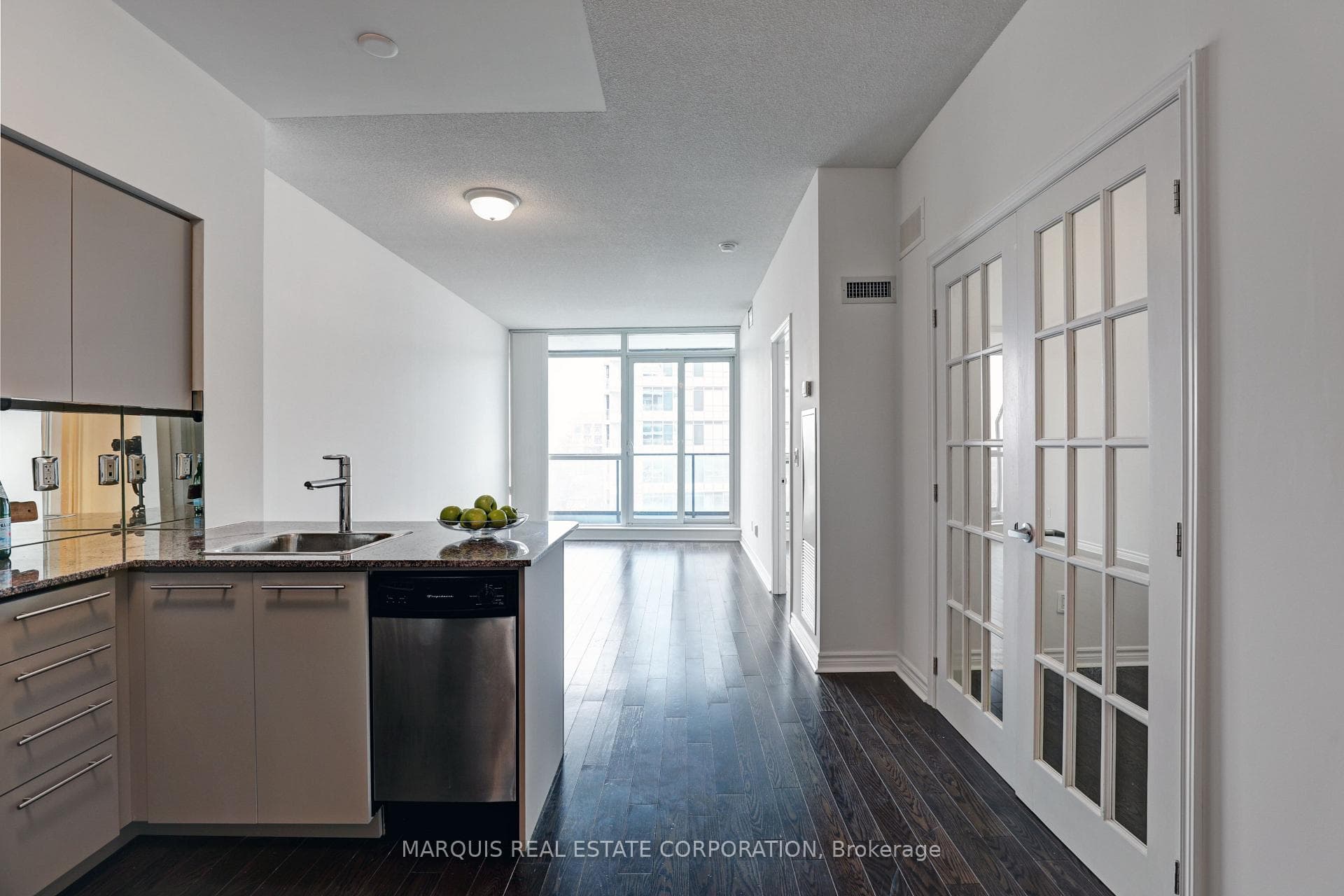 2885 Bayview Avenue Unit 529 photo 6