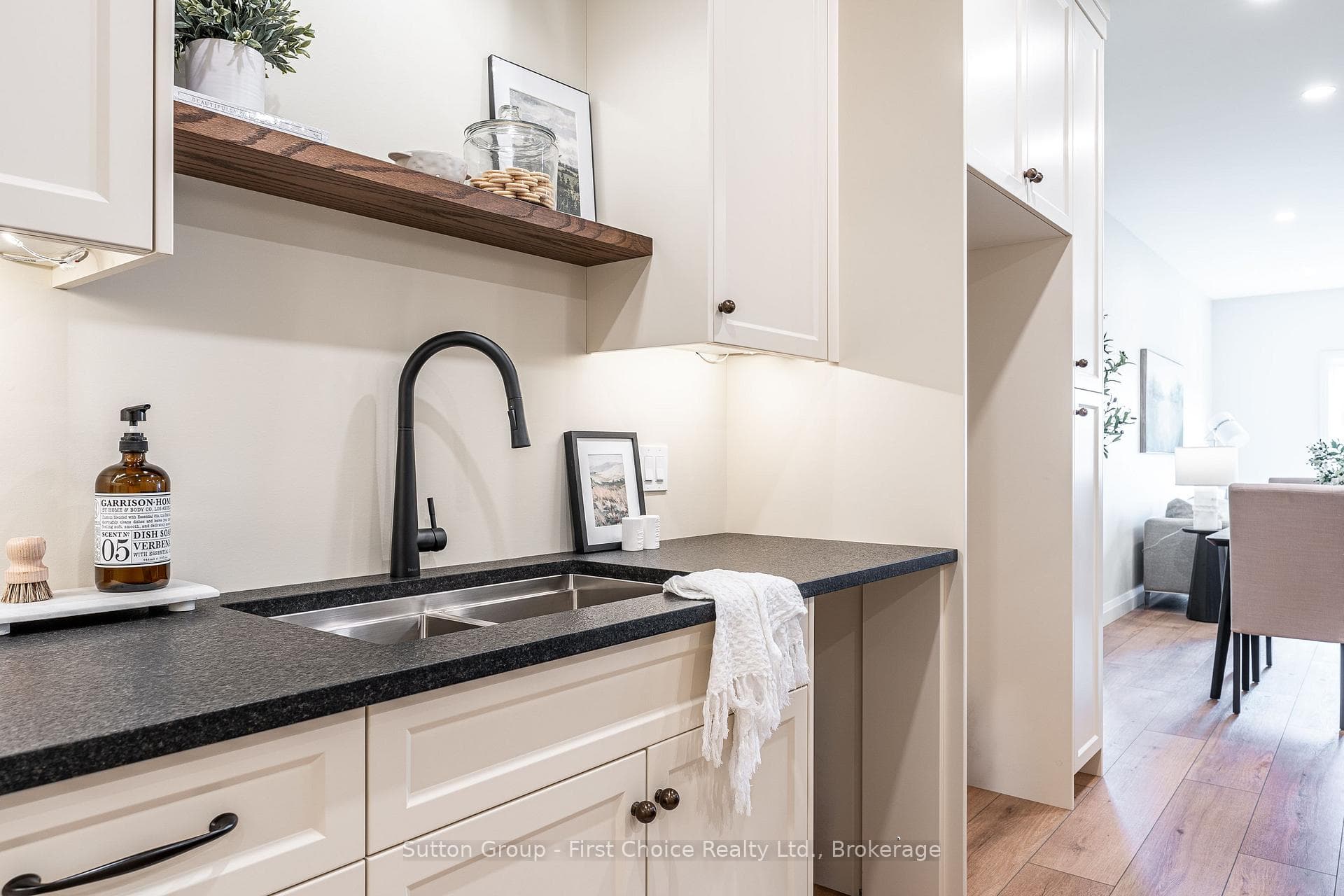 95 Kenton Street photo 10