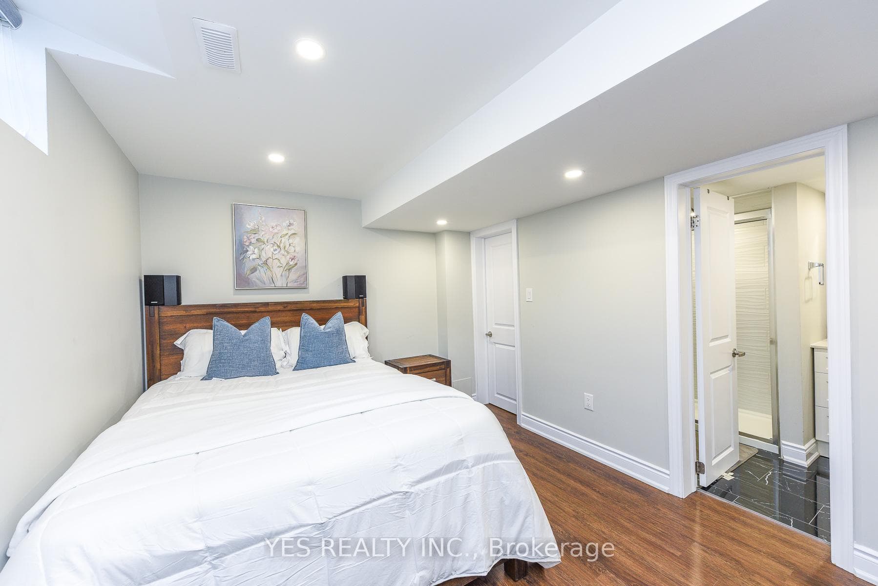 86 Quintette Close photo 39