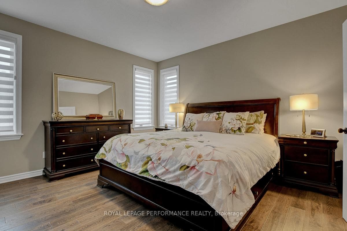 104 York Crossing photo 17