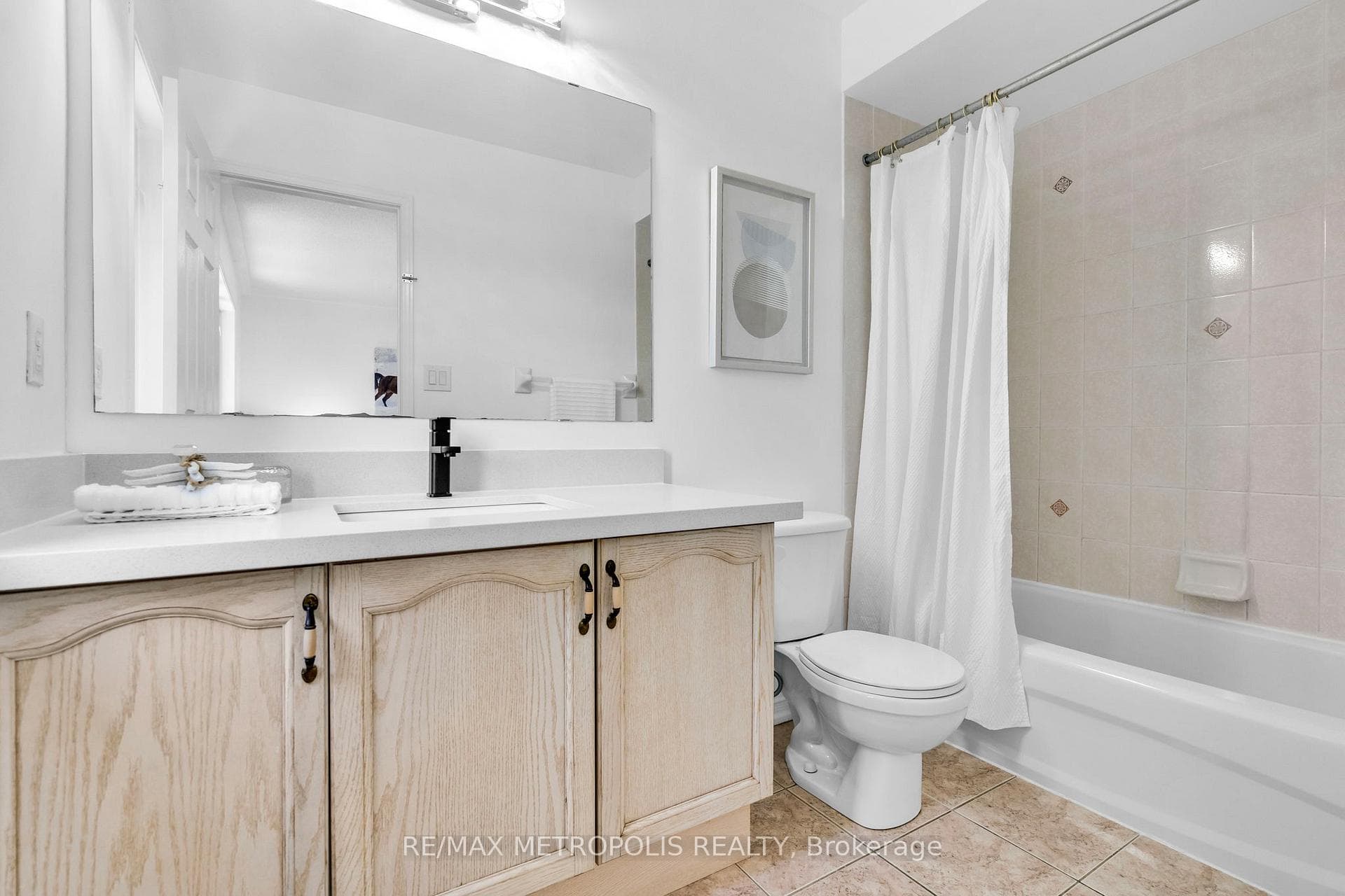 Bathroom Upstairs