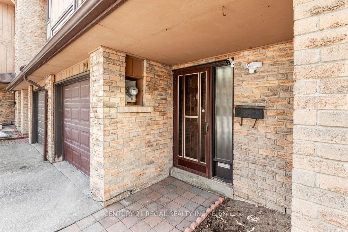 2359 Birchmount Road Unit 29 photo 6