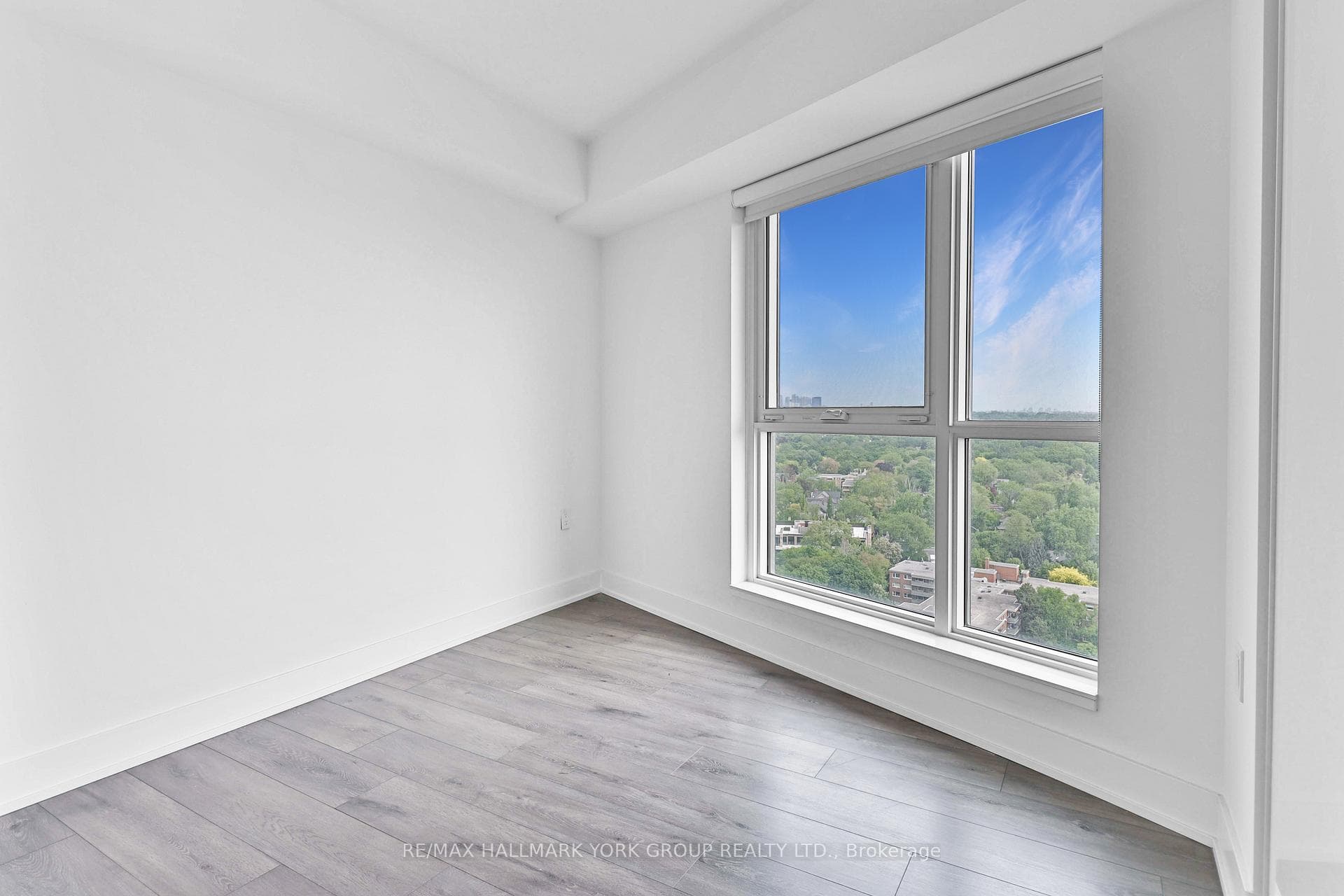 585 Bloor Street Unit 2017 photo 22