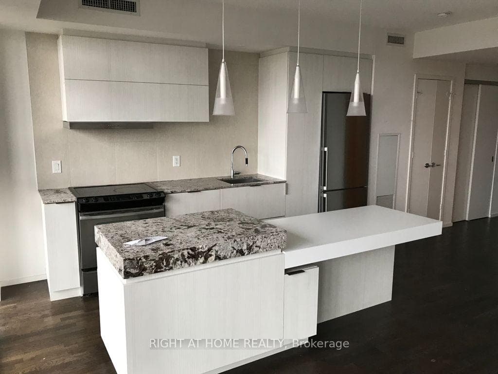 101 Charles Street Unit 4309 photo 6