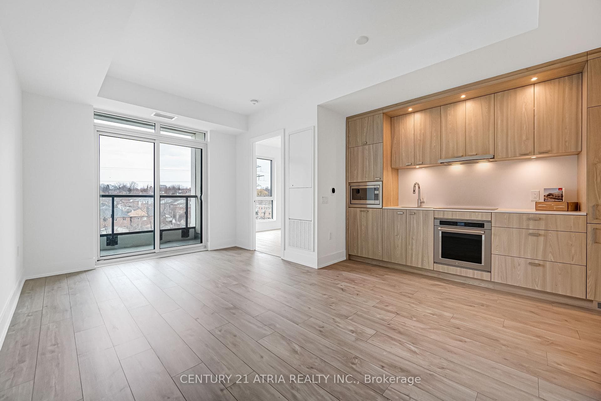 858 Dupont Street Unit 417 photo 12