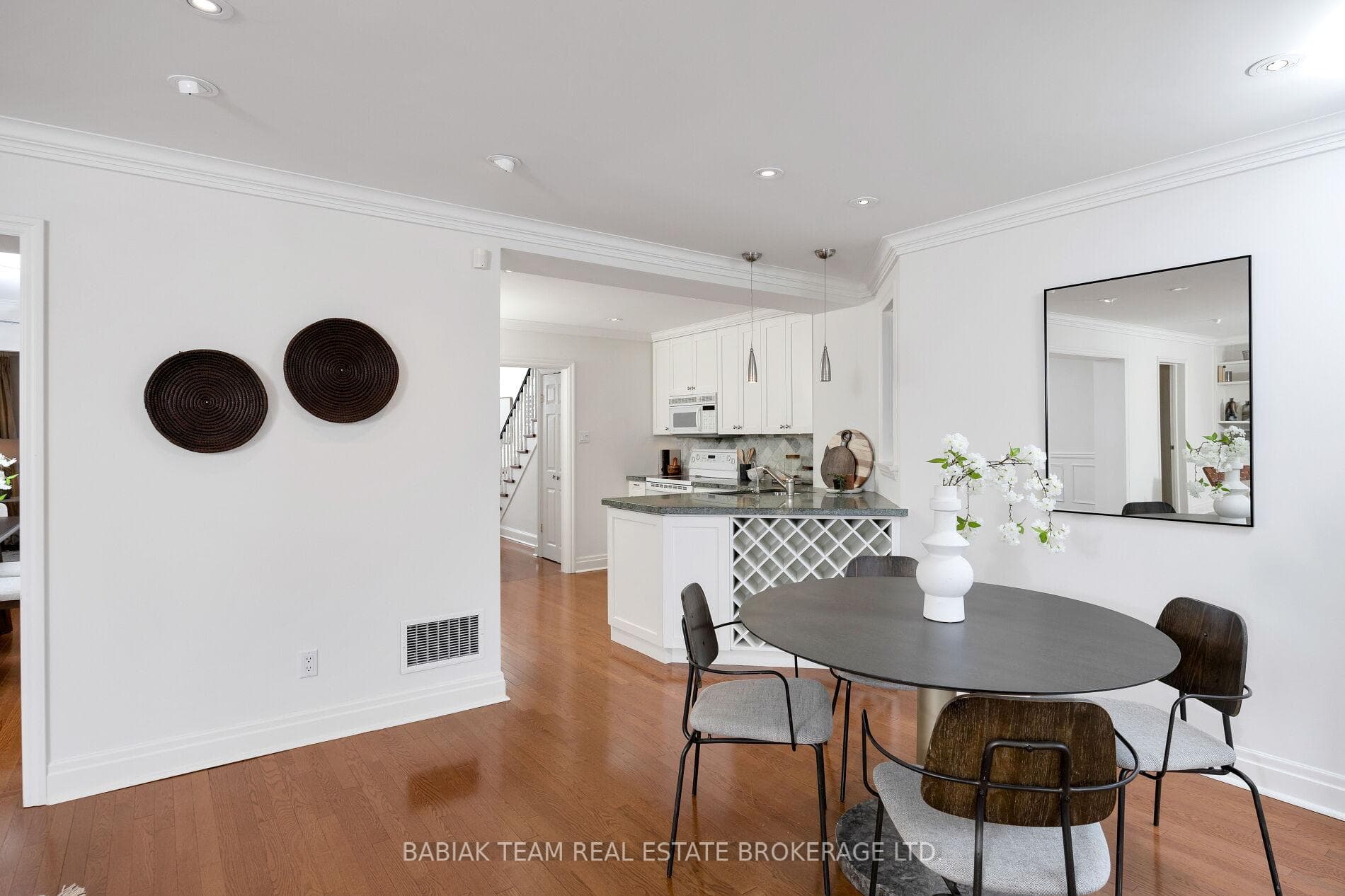 84 Strath Avenue photo 12