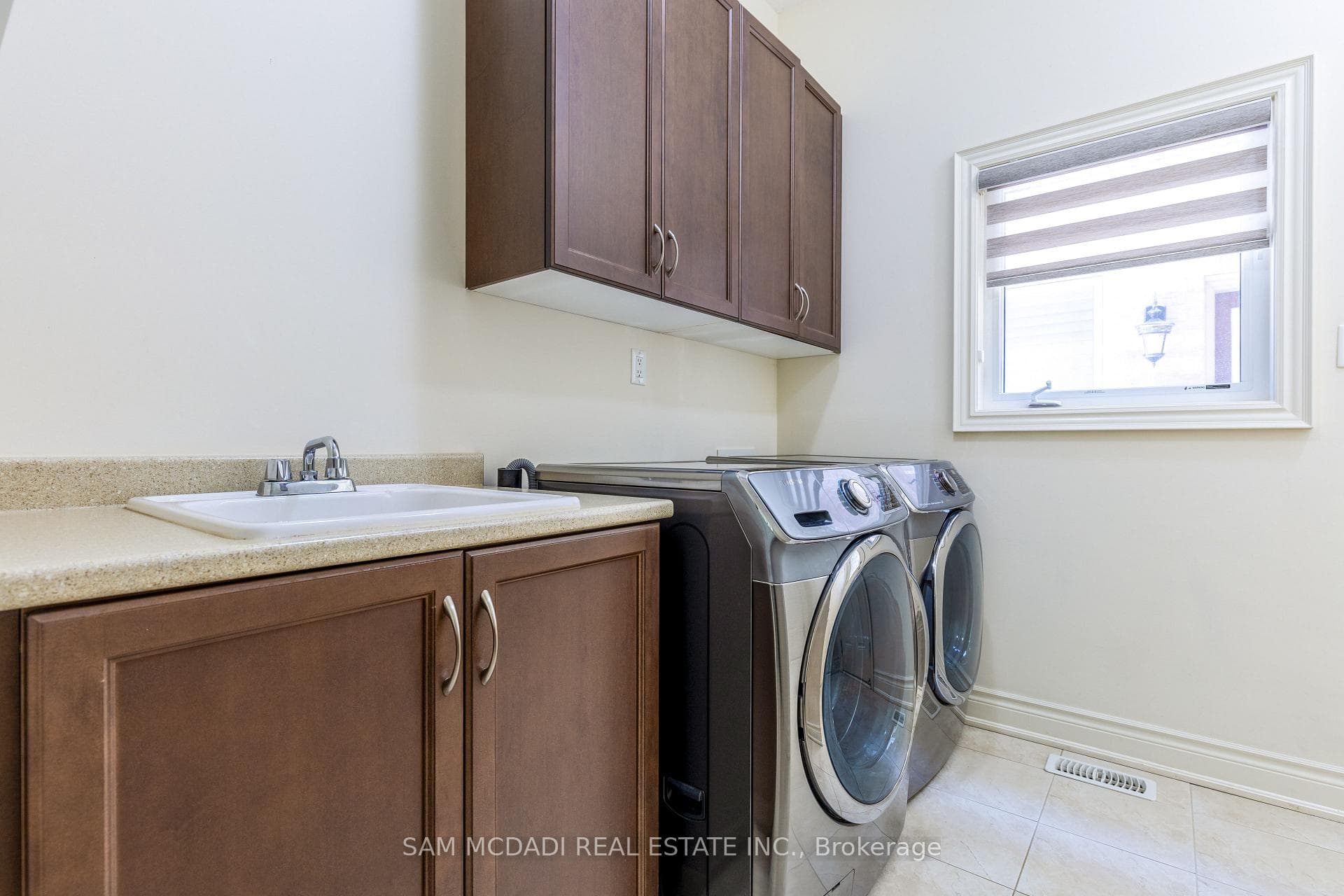 17 Mugford Crescent photo 19