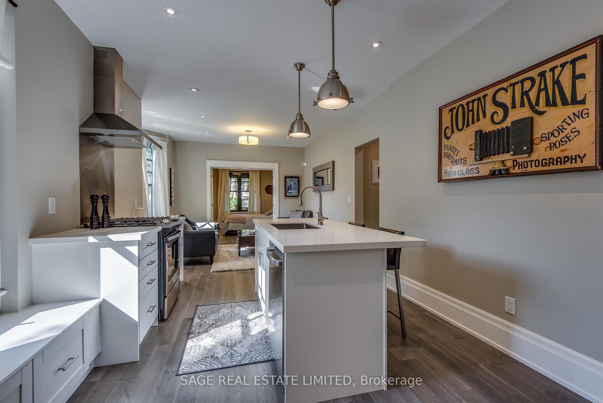 1 Prust Avenue photo 9