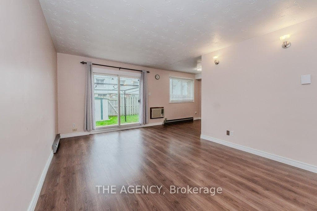 300 Traynor Avenue Unit 24 photo 5