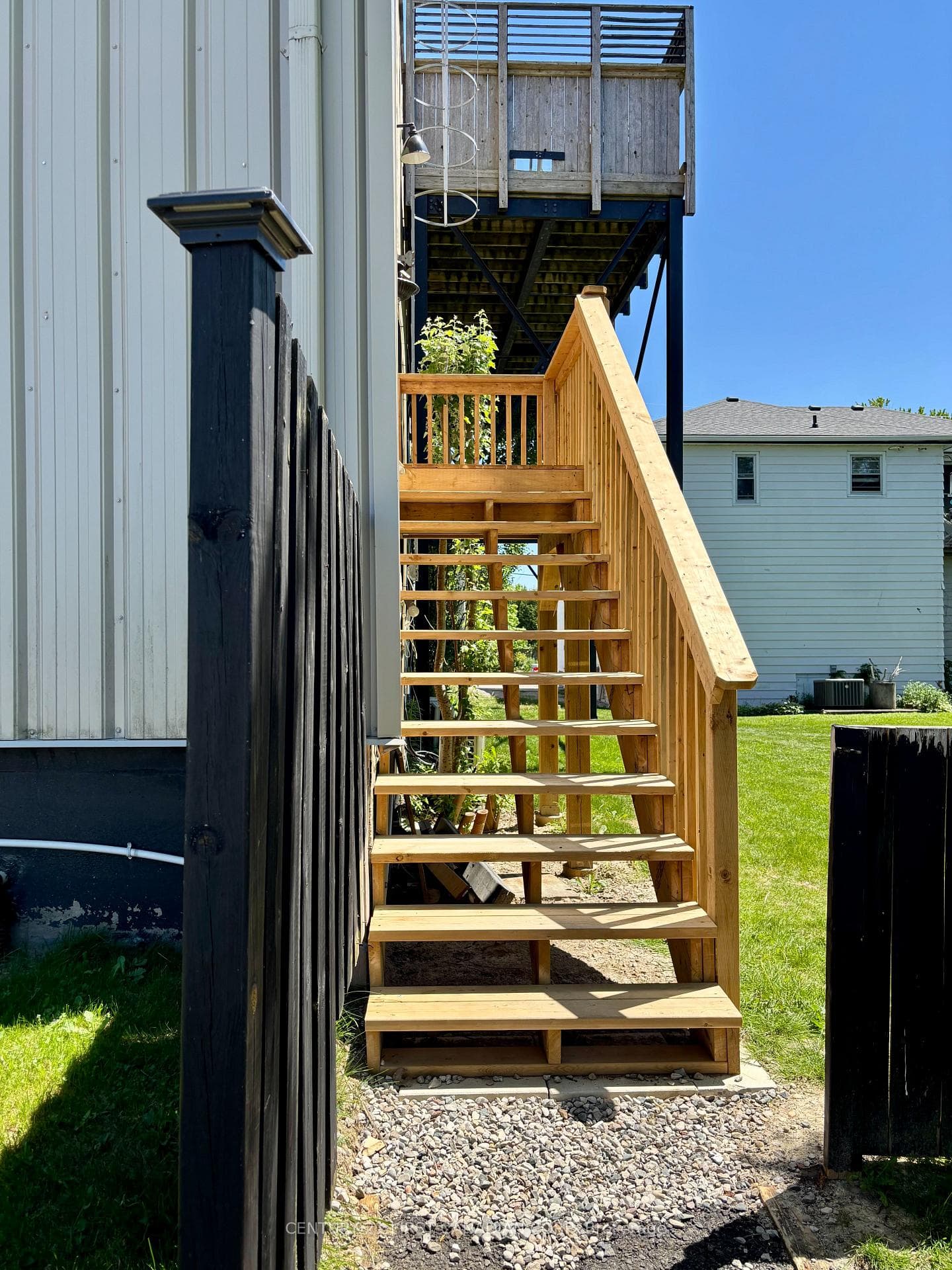 13274 Ilderton Road photo 4