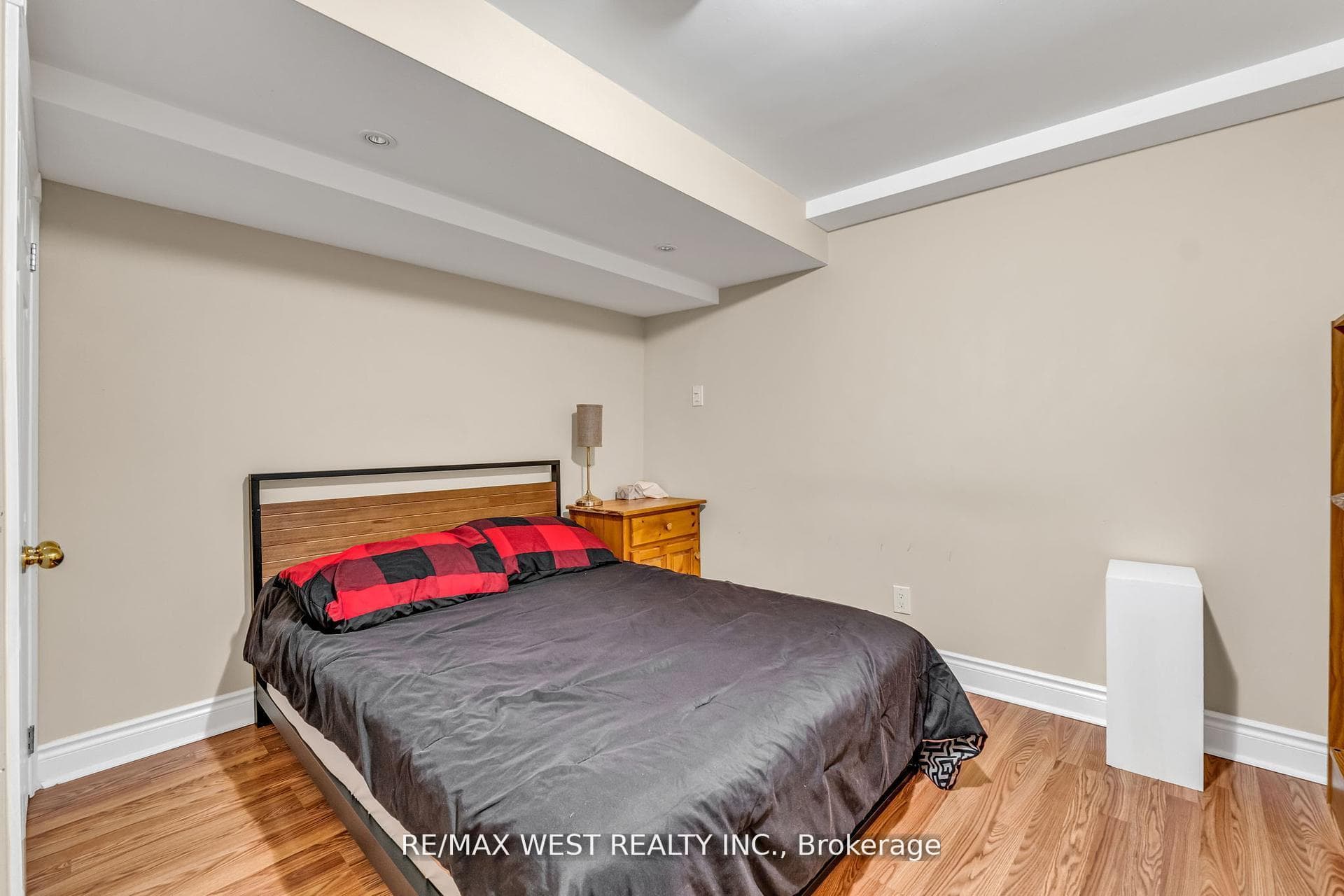 15 Breadner Drive photo 33
