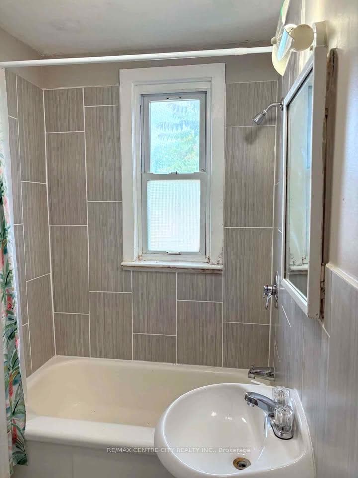 31 Langarth Street Unit Upper photo 6