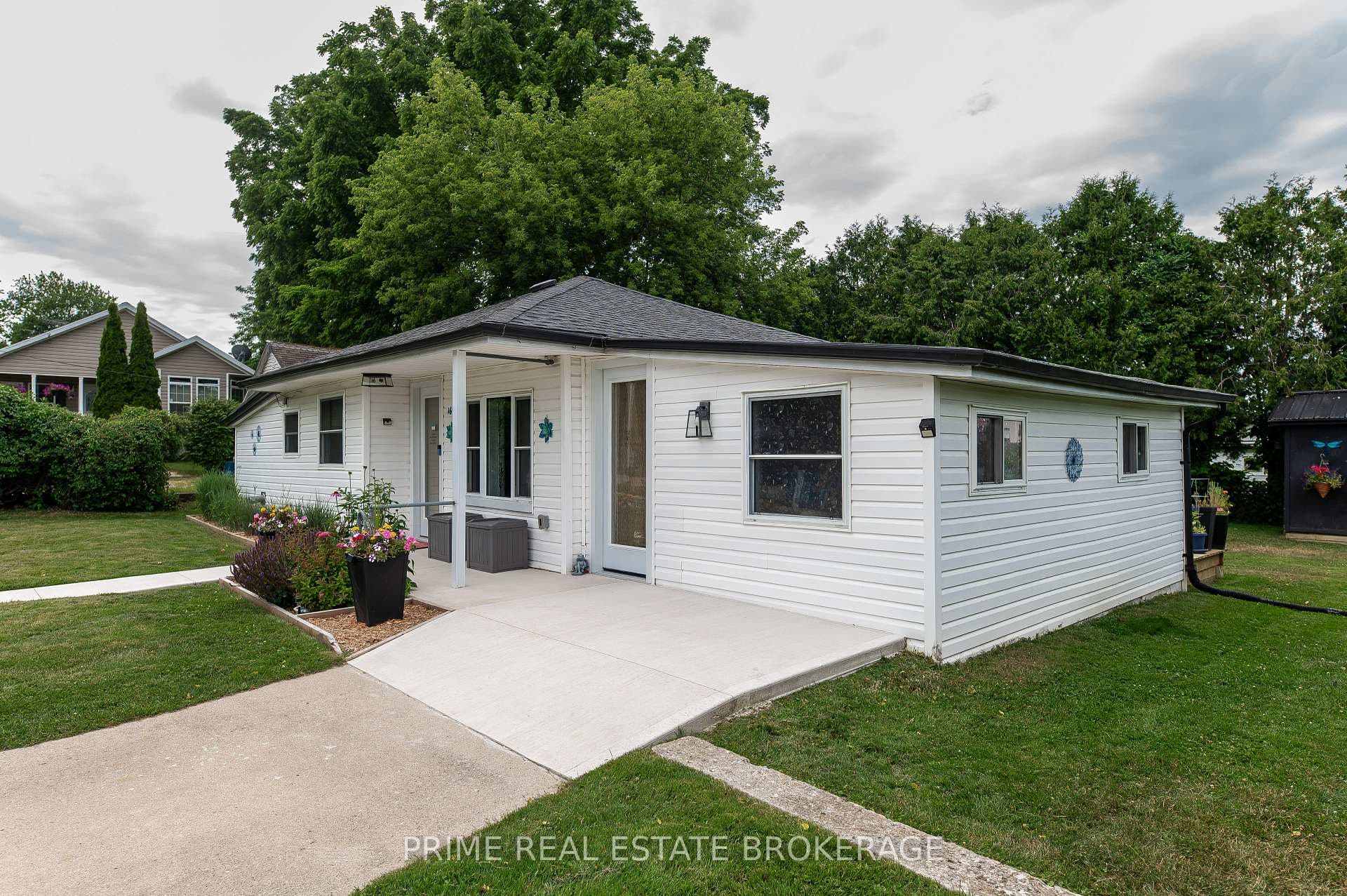 169 Harper Street photo 2