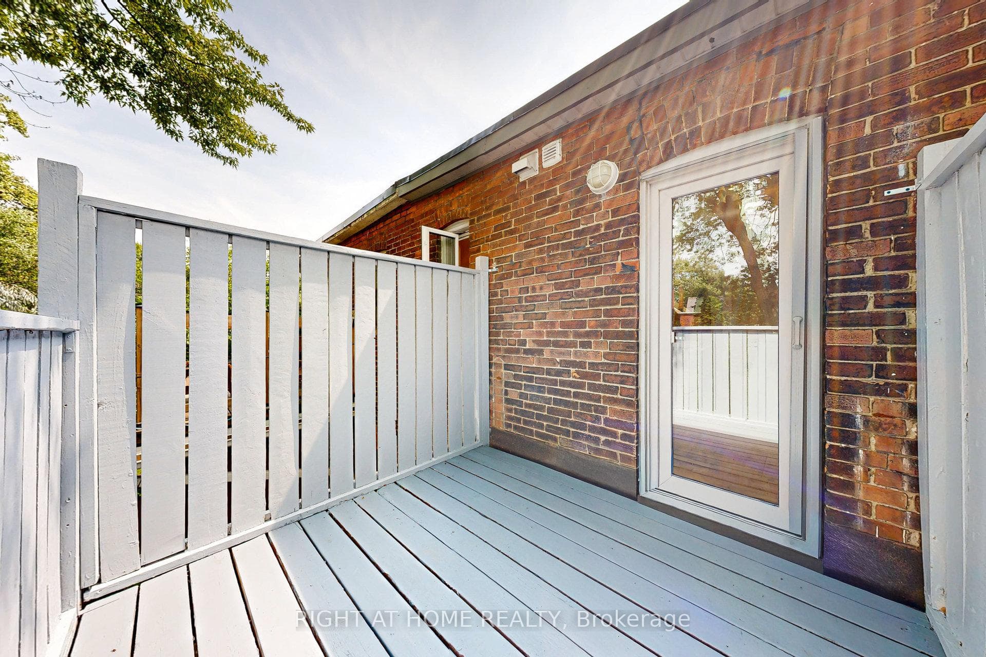 28 Pearson Avenue Unit Upper photo 18