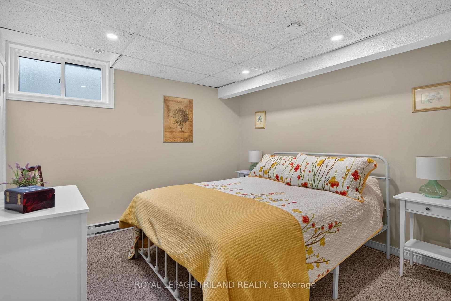56 Parkview Crescent photo 30