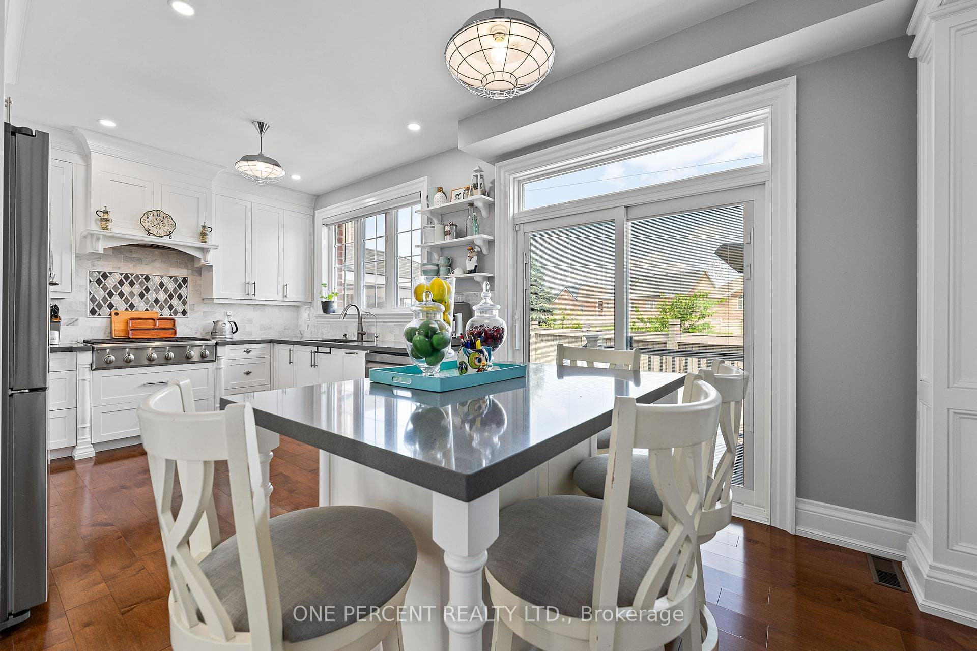 102 Monkton Circle photo 13