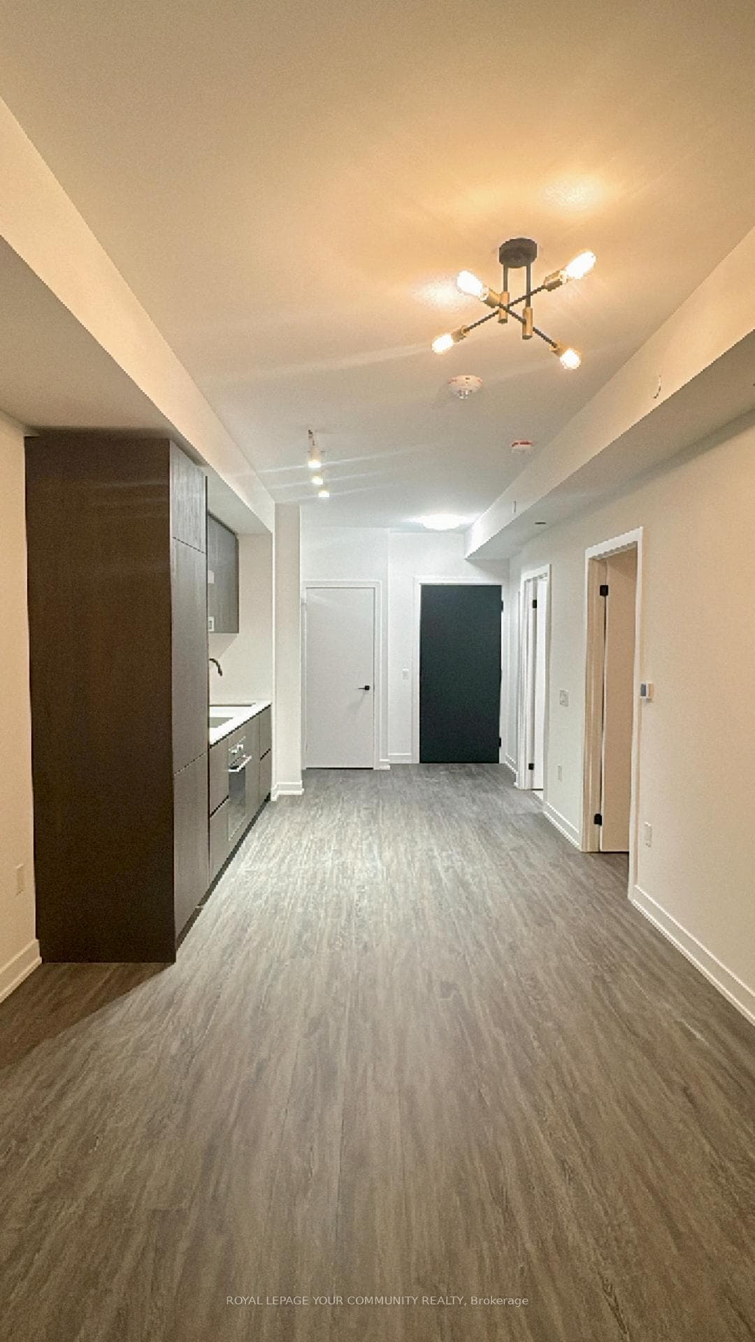 127 Broadway Avenue Unit 1210 photo 4
