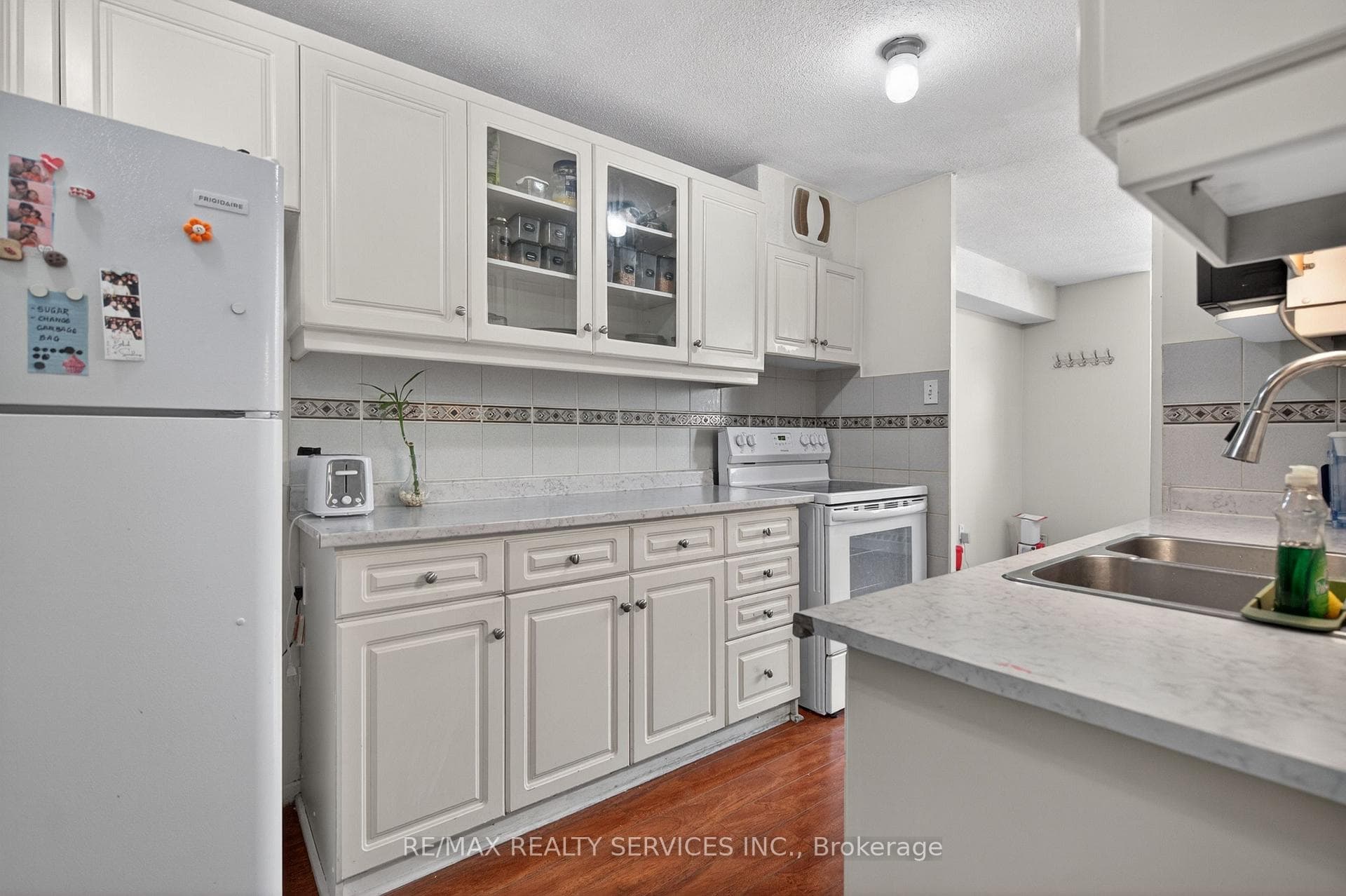 3120 Kirwin Avenue Unit 210 photo 19