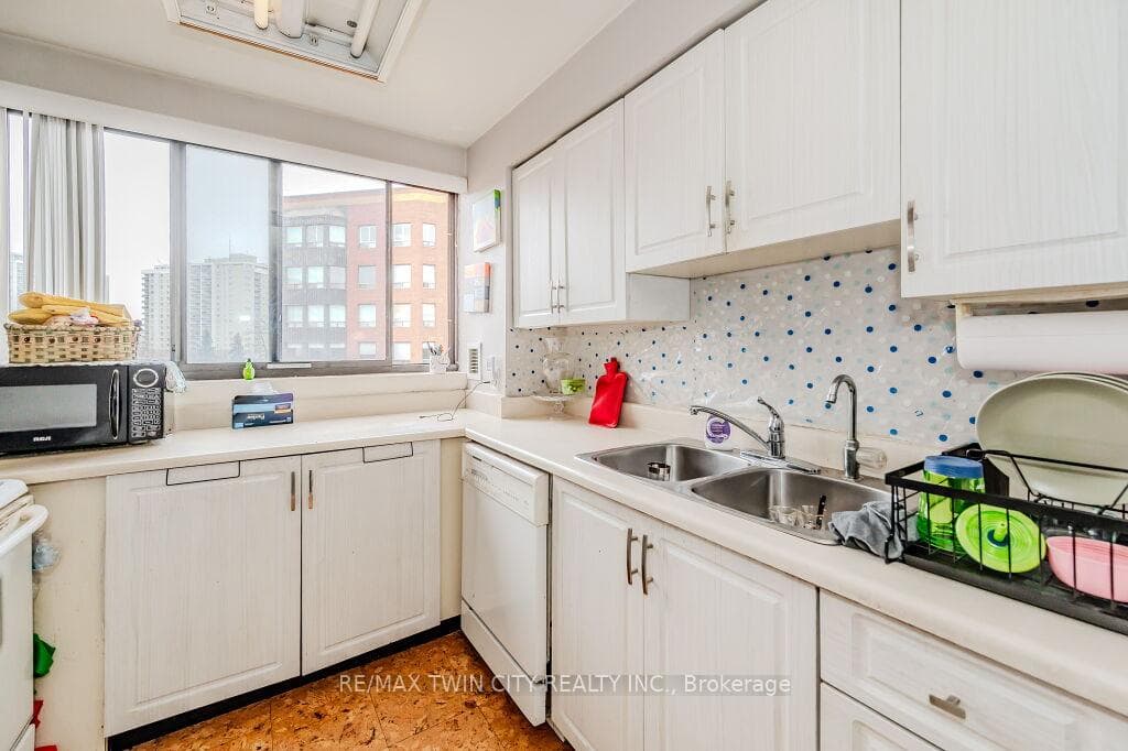 20 Ellen Street Unit 609 photo 29