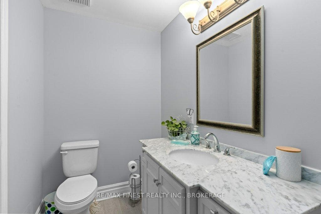 2154 Arne Crescent photo 26