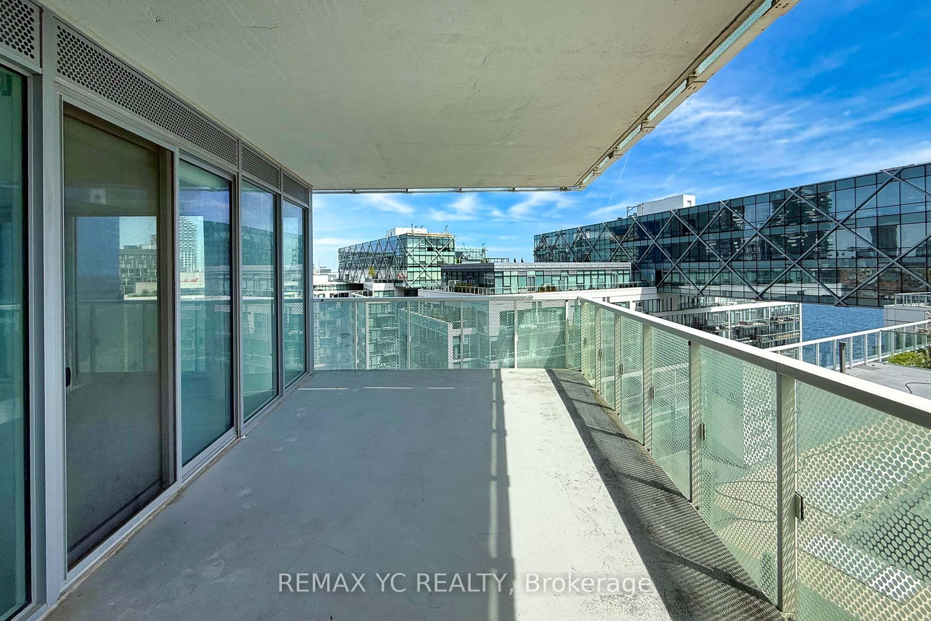 15 Queens Quay Unit 1302 photo 18