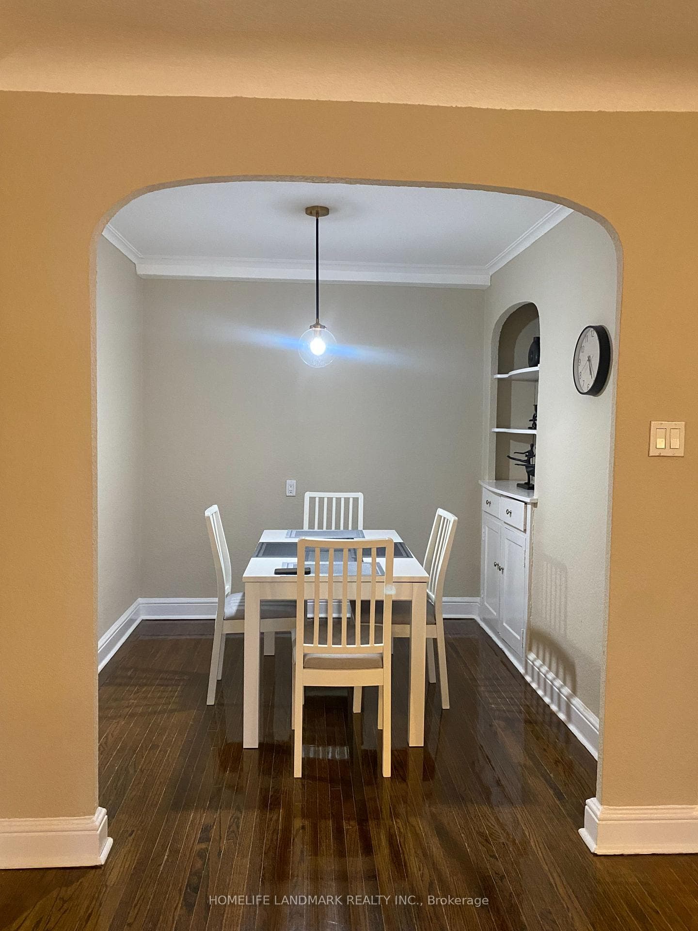 45 Lorindale Avenue Unit 108 photo 5