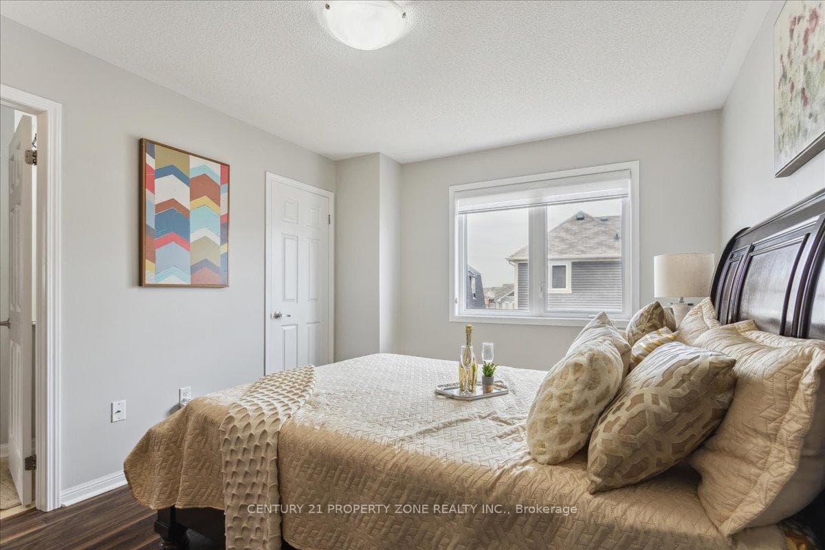 106 Lathbury Street photo 23