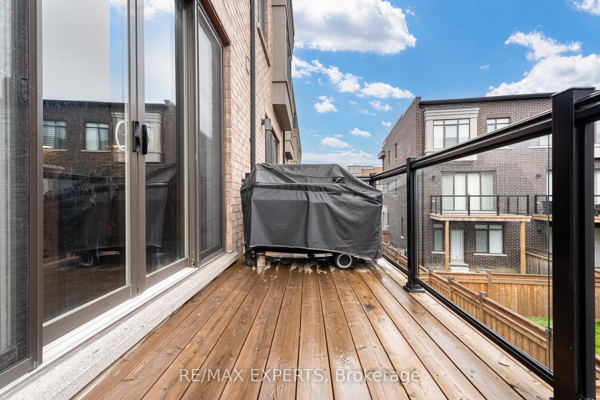 122 Salterton Circle photo 17