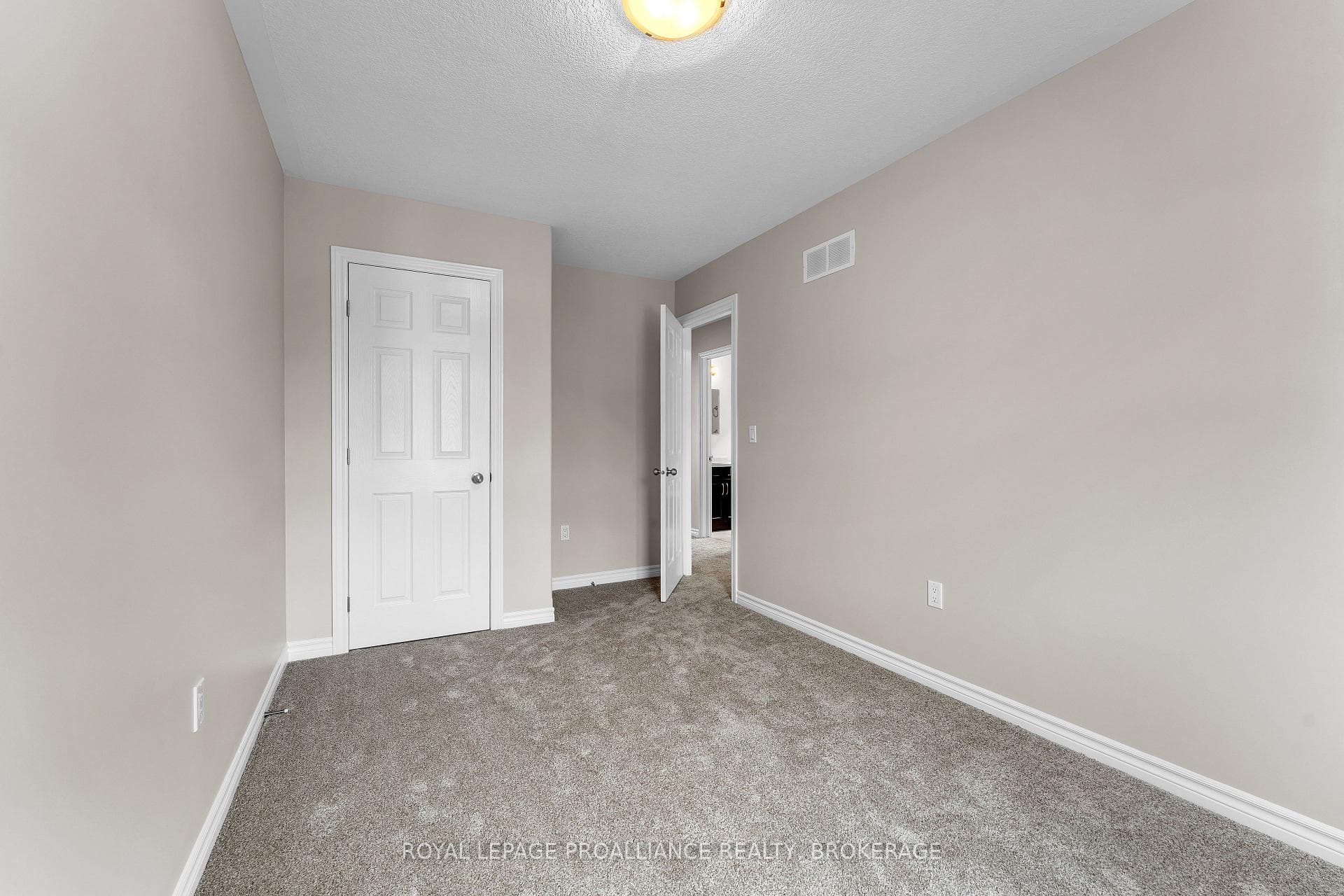 792 Newmarket Lane photo 27