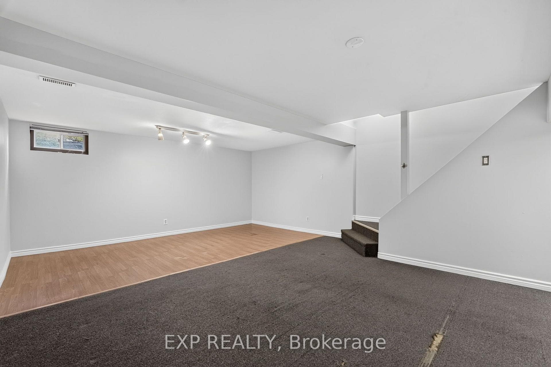 77 Linwell Road Unit 113 photo 34