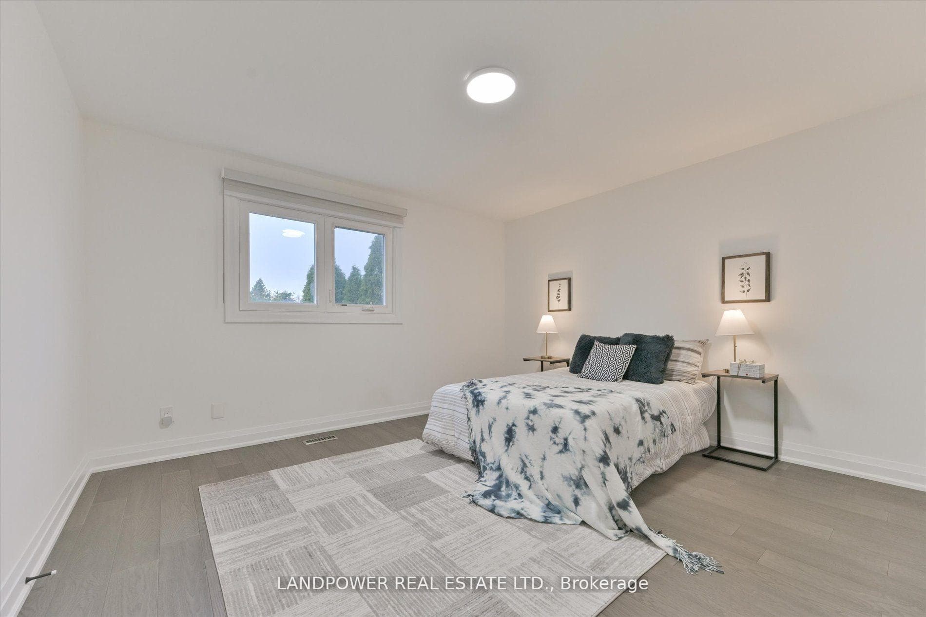 14 Carlton Road photo 24