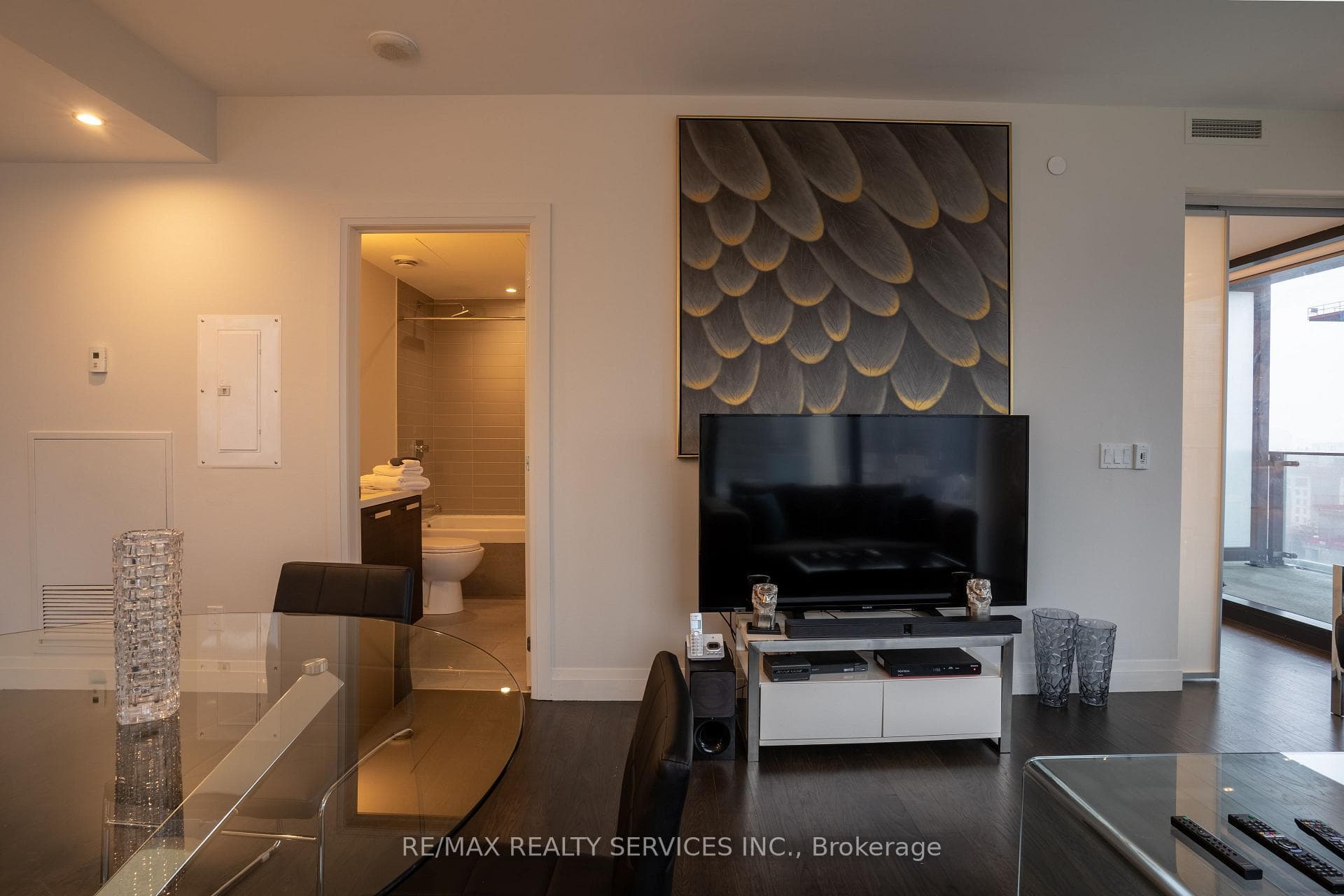 224 King Street Unit 1603 photo 22
