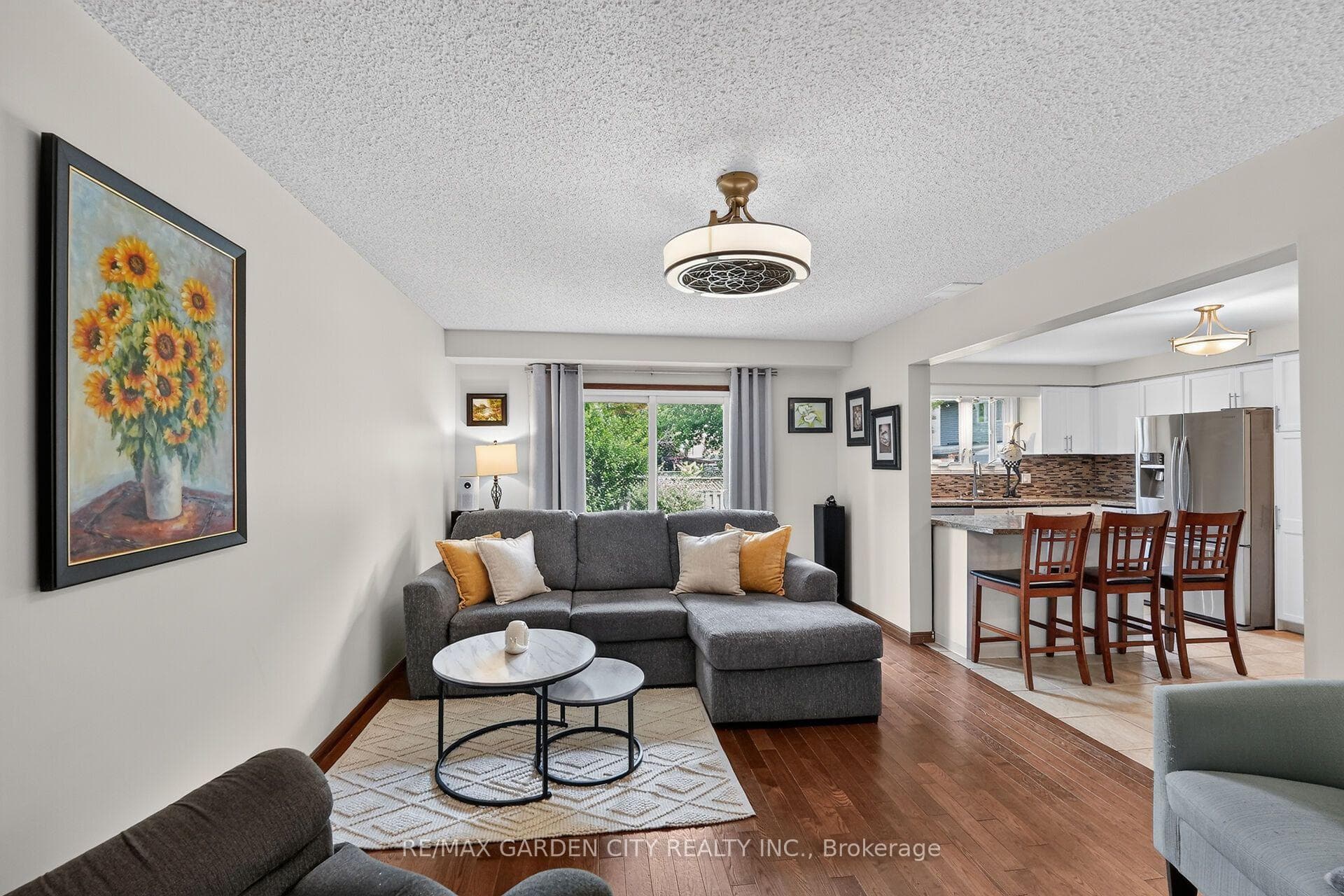 43 Bonaparte Way photo 16