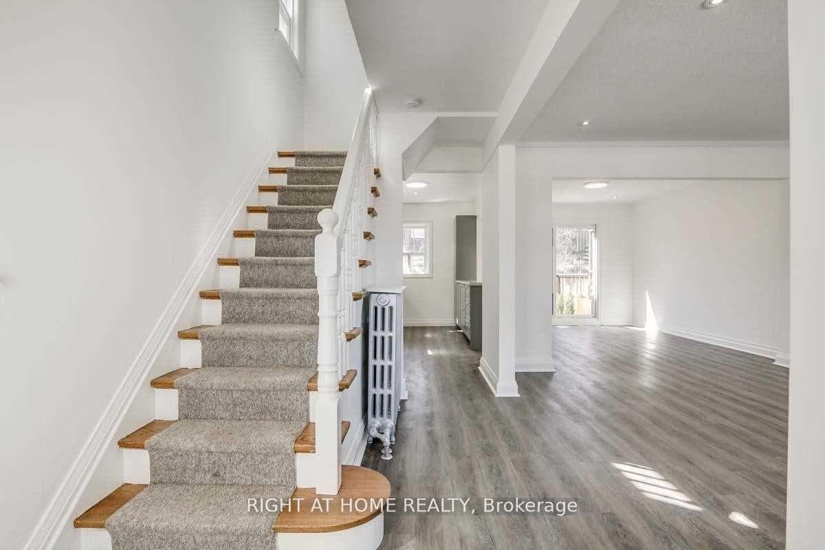 1738 Bayview Avenue photo 1
