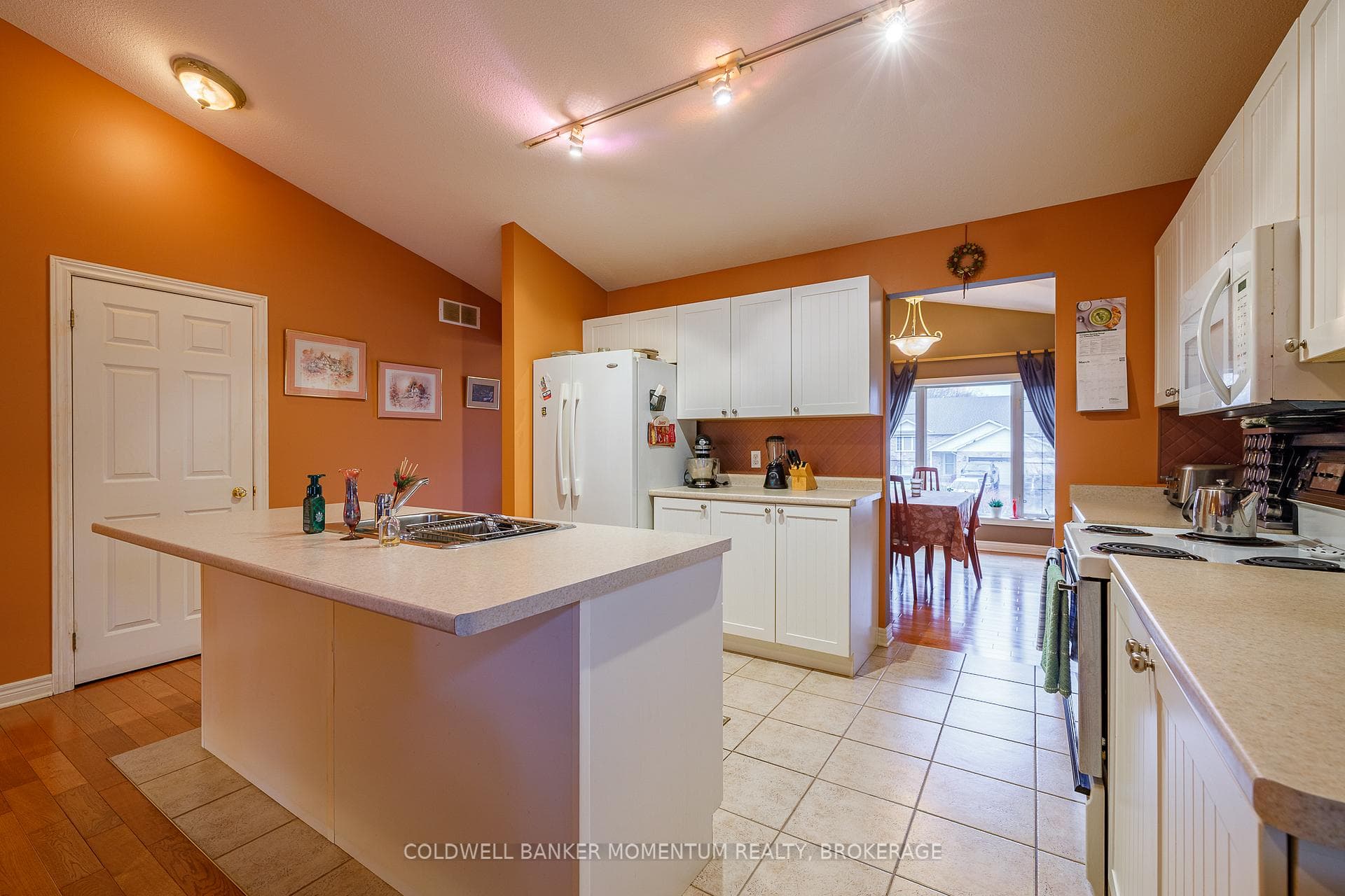 47 Thorold Avenue photo 16