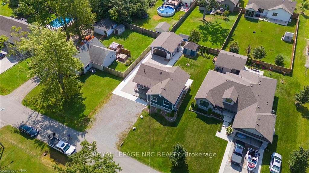 3269 YOUNG Avenue photo 35