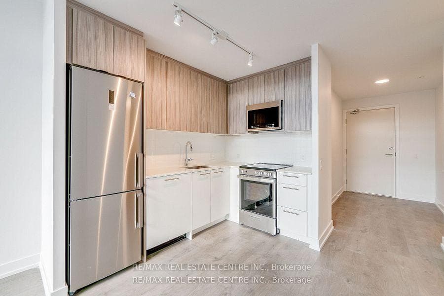 225 Veterans Drive Unit 311 photo 10