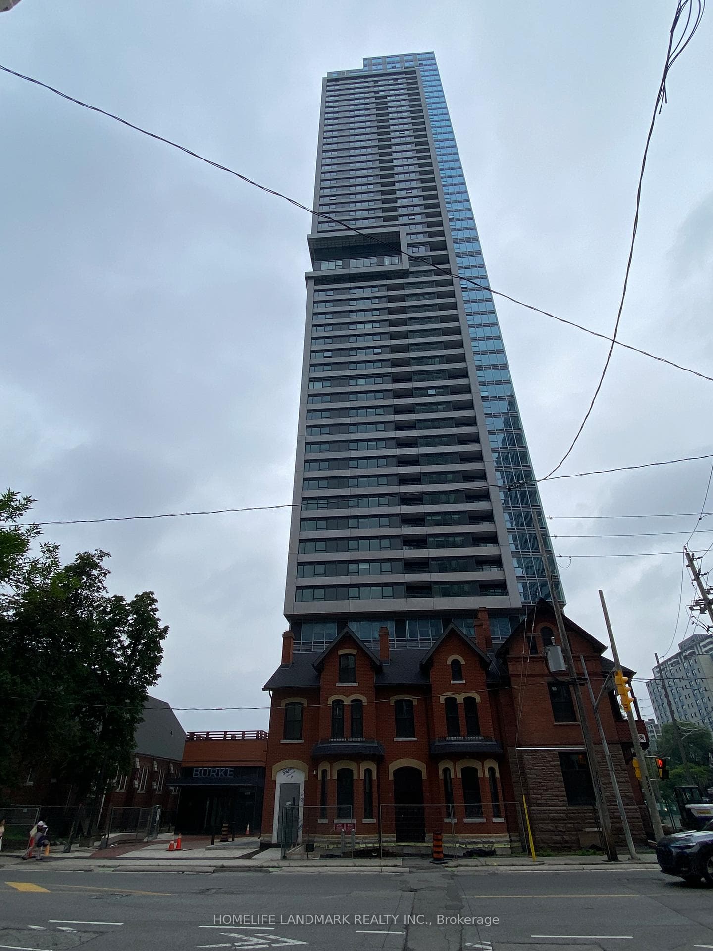609 Sherbourne Street Unit 1401 photo 1